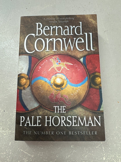 Pale Horseman. Bernard Cornwell. 2006.