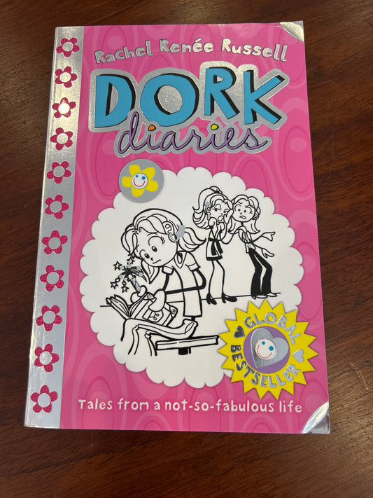 Dork diaries. Rachel Renee Russell. 2015.