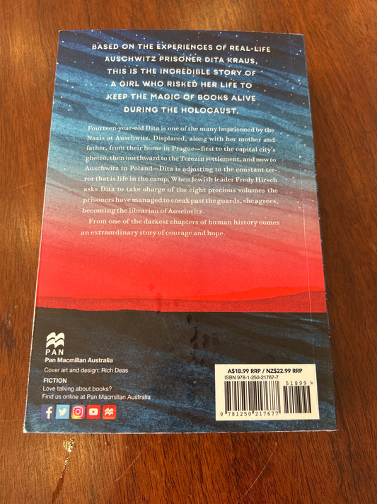 Librarian of Auschwitz. Antonio Iturbe. 2017.