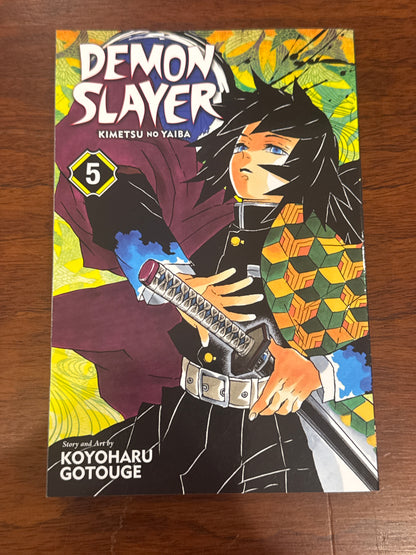 Demon Slayer 5. Koyoharu Gotouge. 2016.