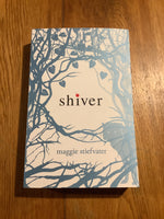 Shiver. Maggie Stiefvater. 2010.