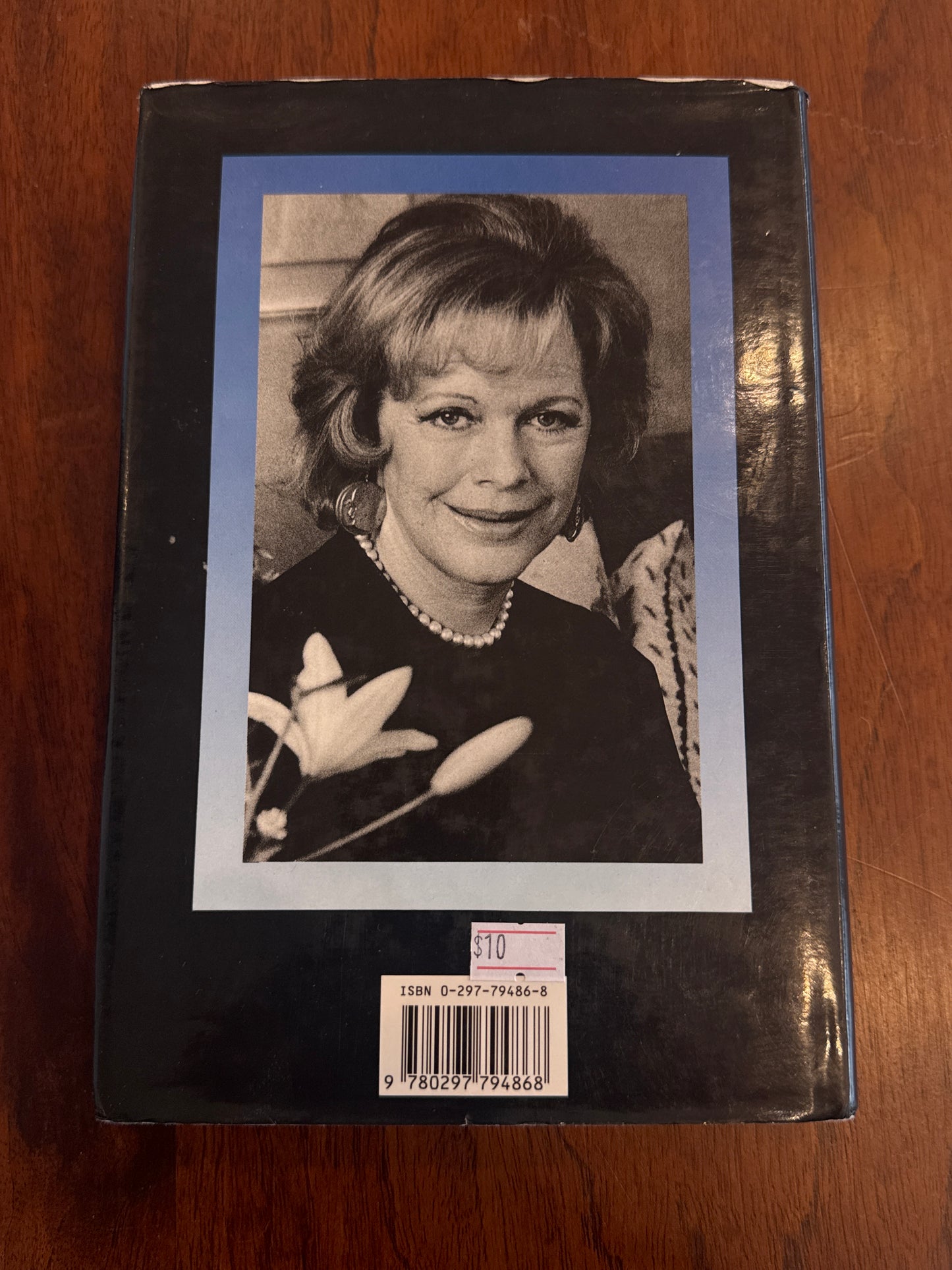 Boadicea’s Chariot. Antonia Fraser. 1988.