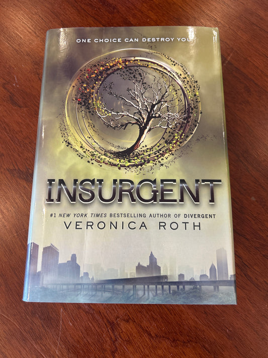 Insurgent. Veronica Roth. 2012.