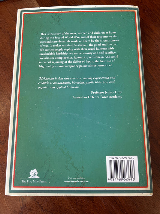 Australians at home: World War II. Michael McKernan. 2014.