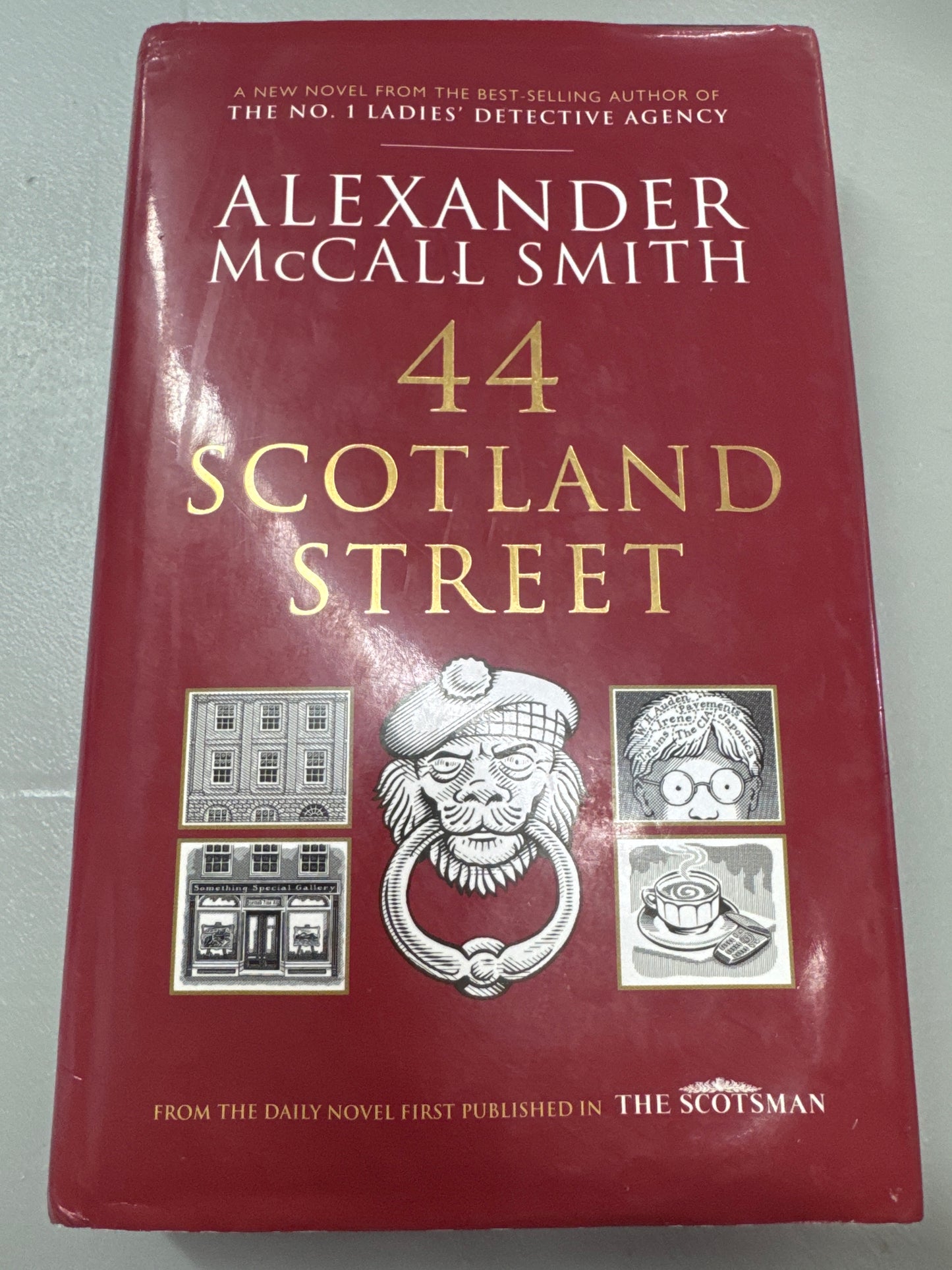 44 Scotland Street. Alexander McCall Smith. 2005.