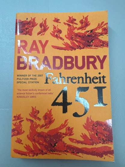 Fahrenheit 451. Ray Bradbury. 2008.