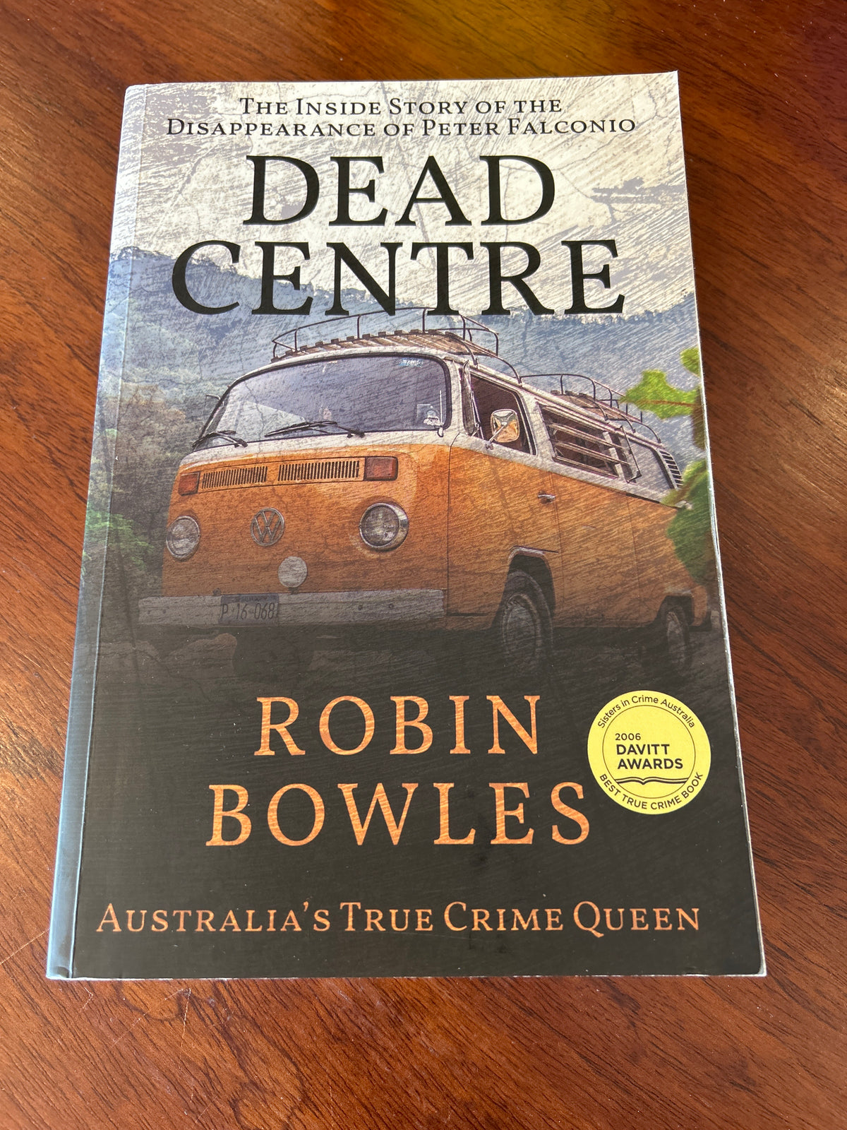 Dead centre. Robin Bowles. 2020.