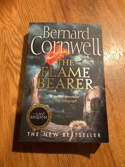 Flame bearer. Bernard Cornwell. 2017.