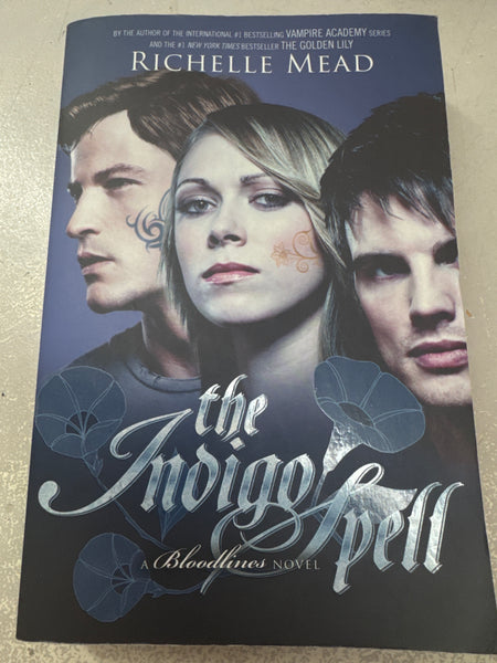 Indigo spell. Richelle Mead. 2013.