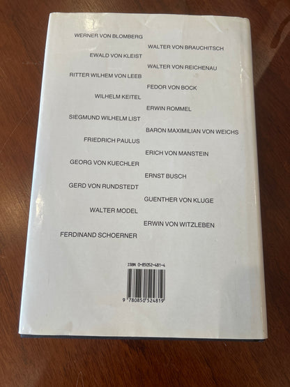 Hitler’s Field Marshals and their battles. Samuel W. Mitcham. 1988.