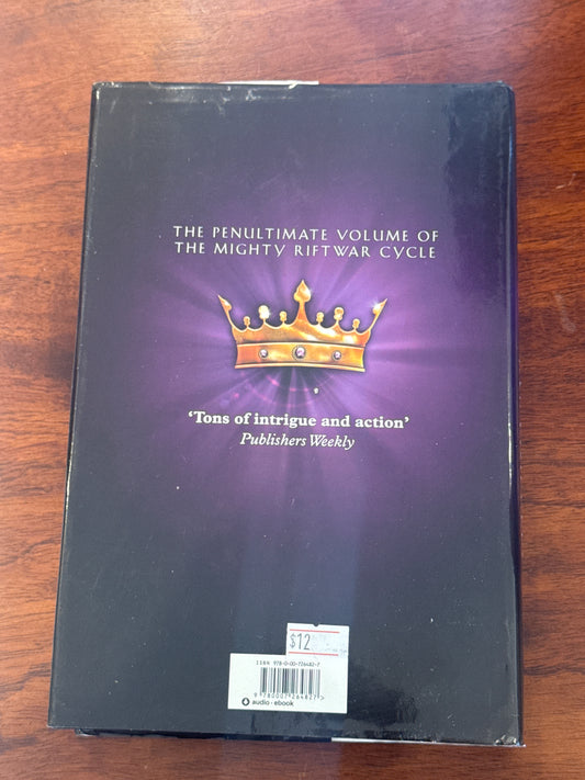 Crown imperilled. Raymond Feist. 2012.