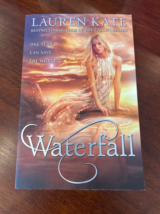 Waterfall. Lauren Kate. 2014.