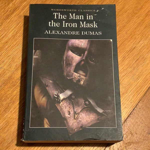 Man in the iron mask. Alexandre Dumas. 2002.