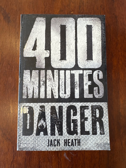 400 Minutes. Jack Heath. 2016.