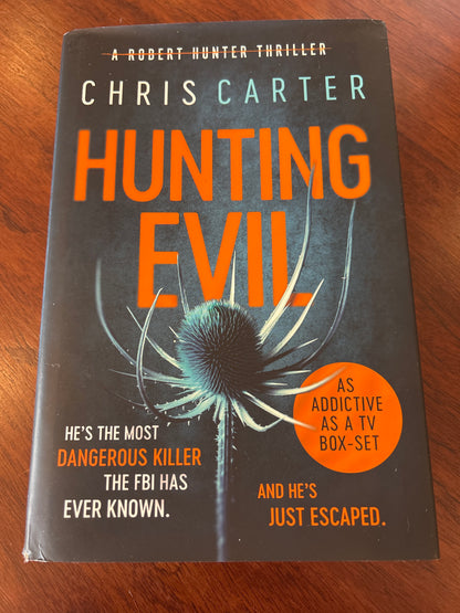 Hunting evil. Chris Carter. 2019.