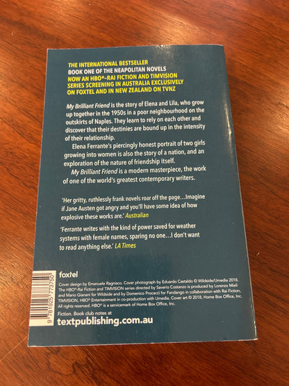 My brilliant friend. Elena Ferrante. 2018.