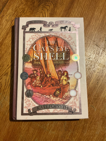Cat’s eye shell. Kate Forsyth. 2007.