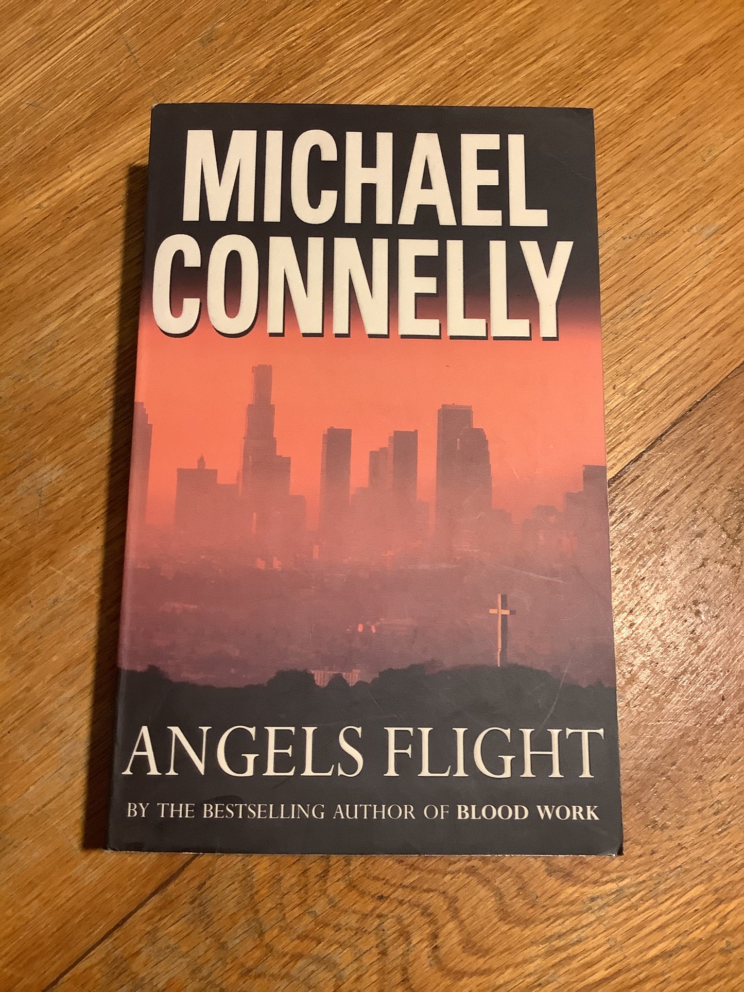 Angels flight. Michael Connelly. 1999.