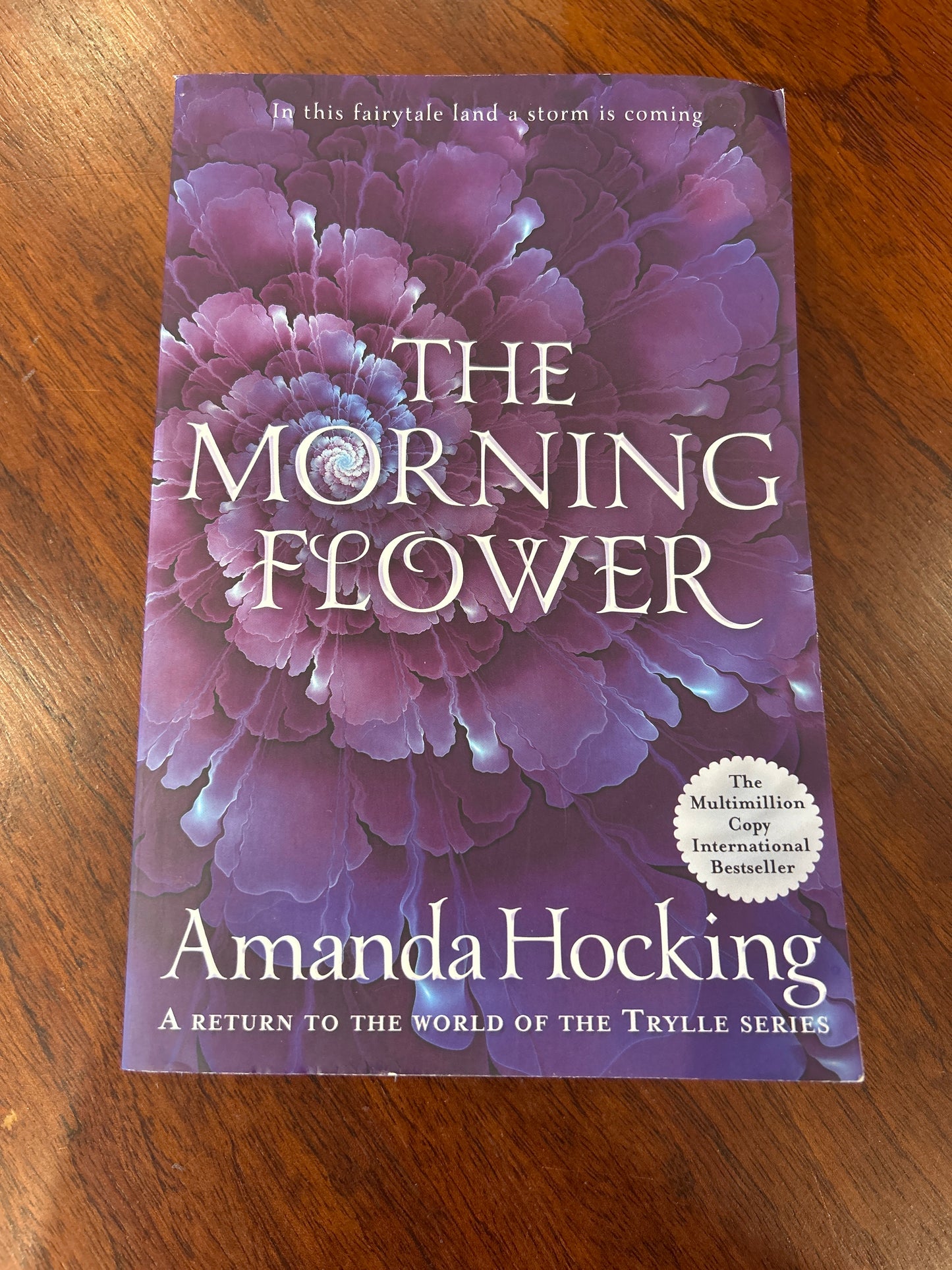 Morning flower. Amanda Hocking. 2020.