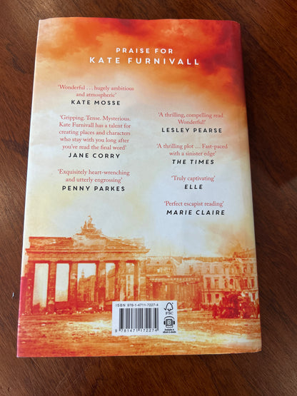 Survivors. Kate Furnivall. 2018.
