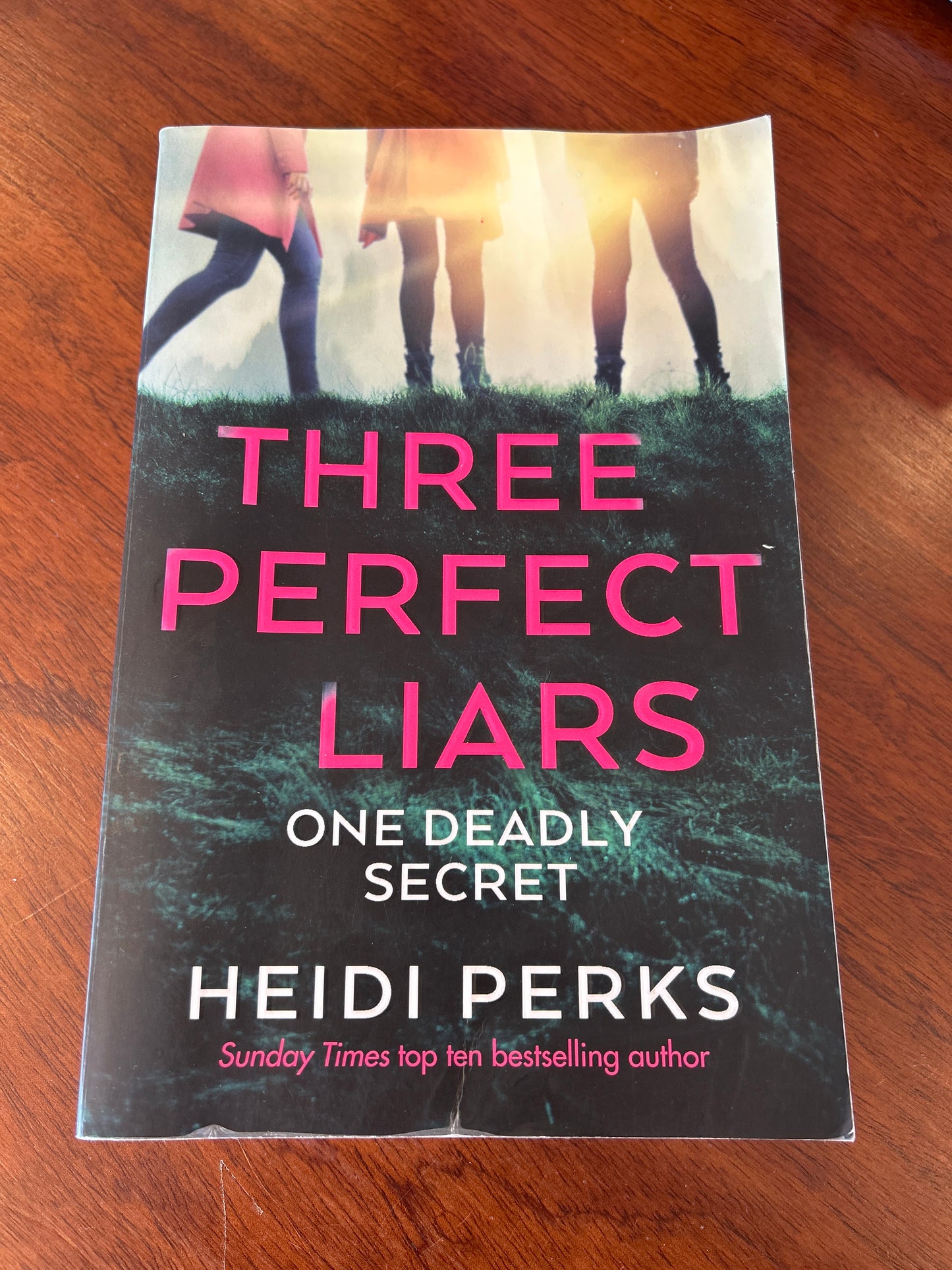 Three perfect liars. Heidi Perks. 2020