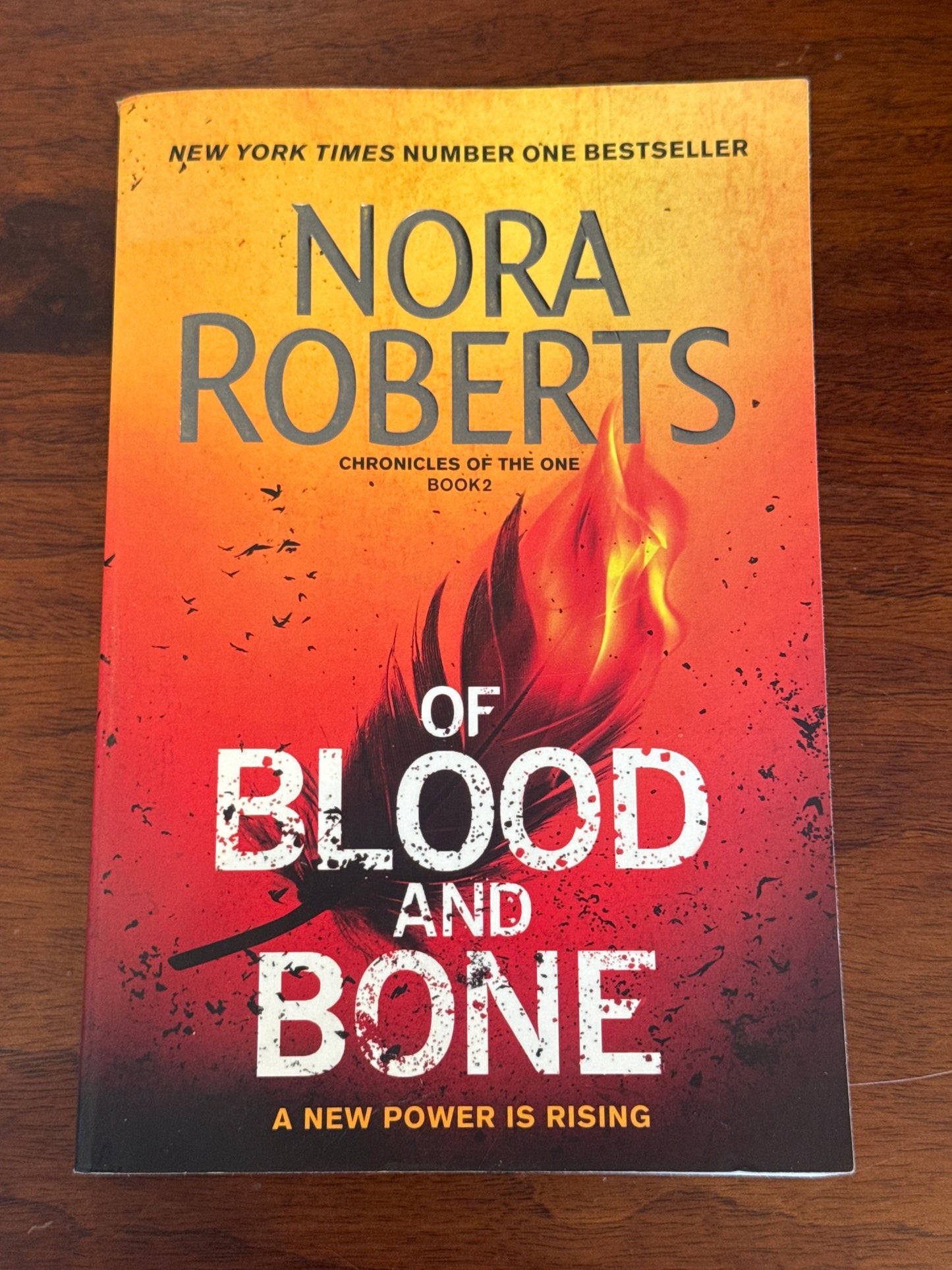 Of blood and bone. Nora Roberts. 2018.