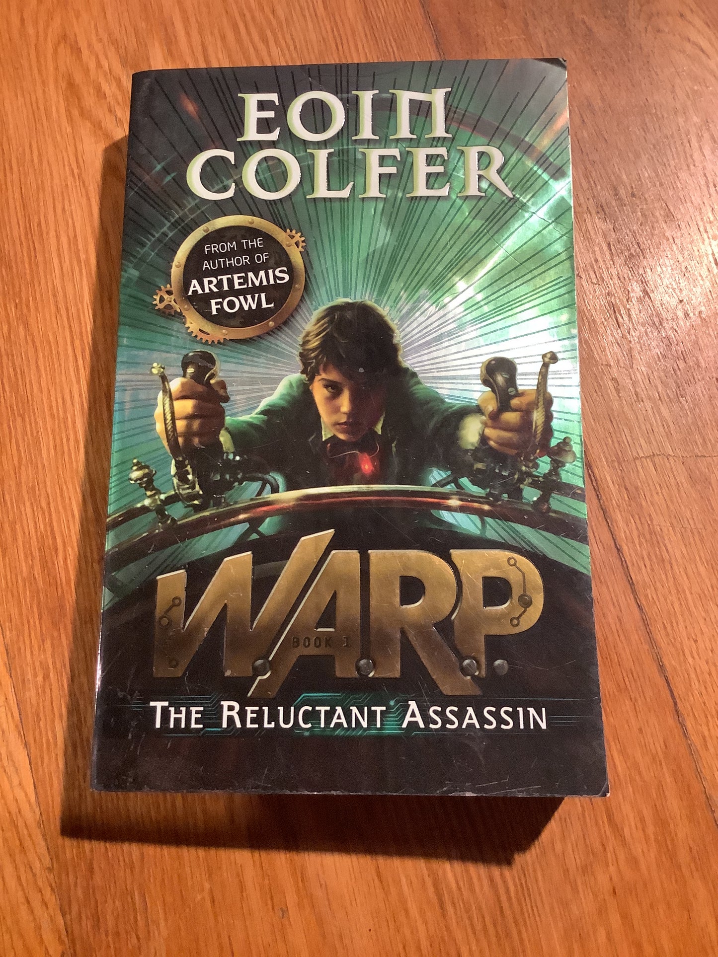 Warp the reluctant assassin. Eoin Colfer. 2013.