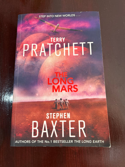Long Mars. Terry Pratchett and Stephen Baxter. 2014.