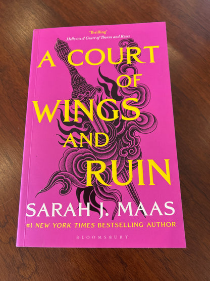 Court of wings and ruin. Sarah Maas. 2020.