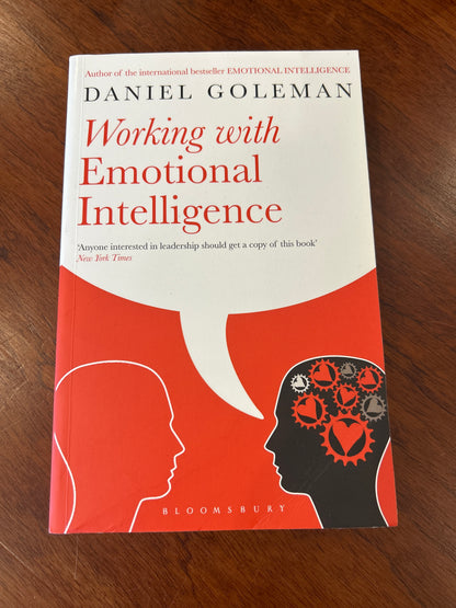 Working with emotional intelligence. Daniel Goleman. 1999.