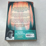 Awakening: the Dragonheart legacy. Nora Roberts. 2020.