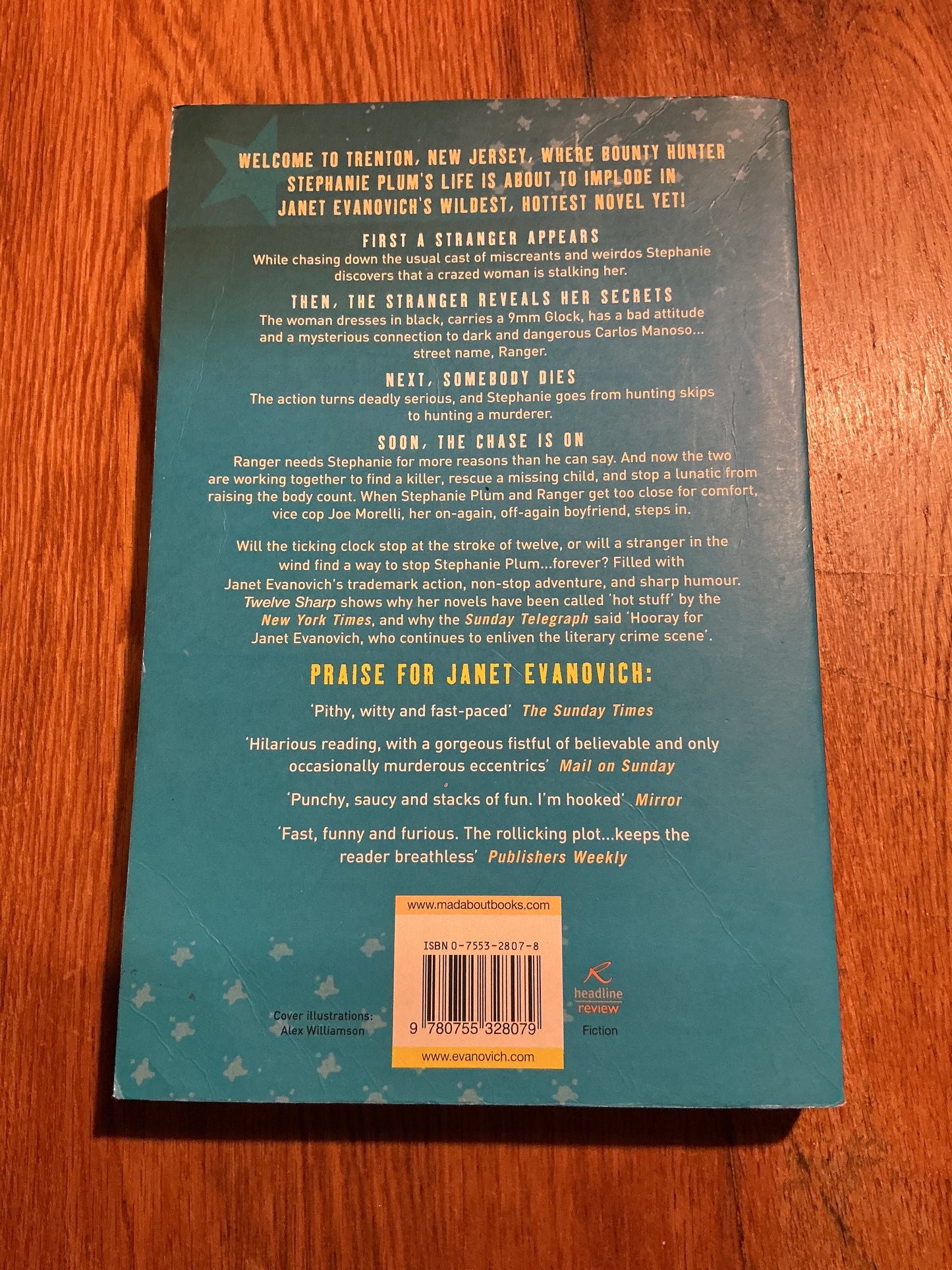 Twelve sharp. Janet Evanovich. 2006.