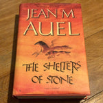 Shelters of stone. Jean Auel. 2002.