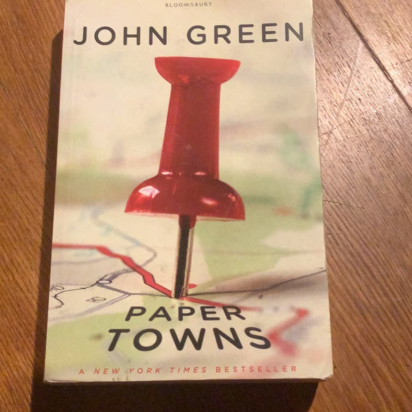 Paper towns. John Green. 2010.