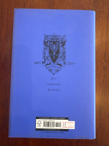 Harry Potter and the Chamber of Secrets. J.K. Rowling.