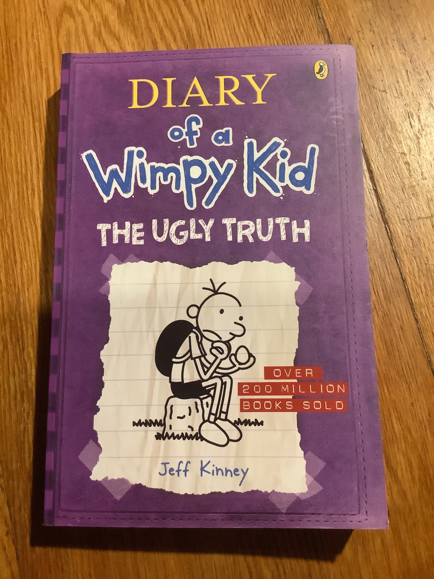 Diary of a wimpy kid 5: ugly truth. Jeff Kinney. 2010.