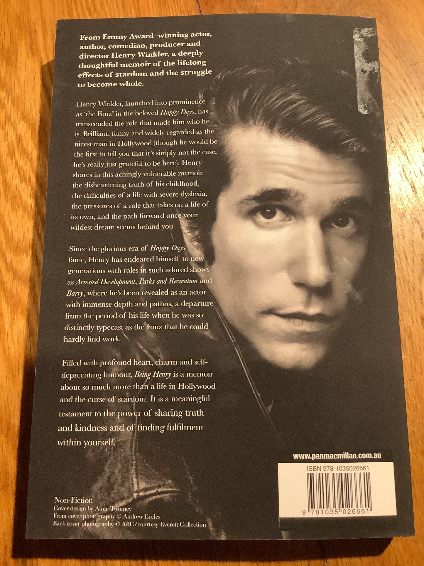 Being Henry: the Fonz …….and beyond. Henry Winkler. 2023.