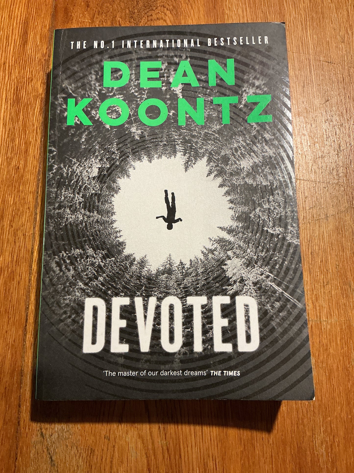 Devoted. Dean Koontz. 2020.