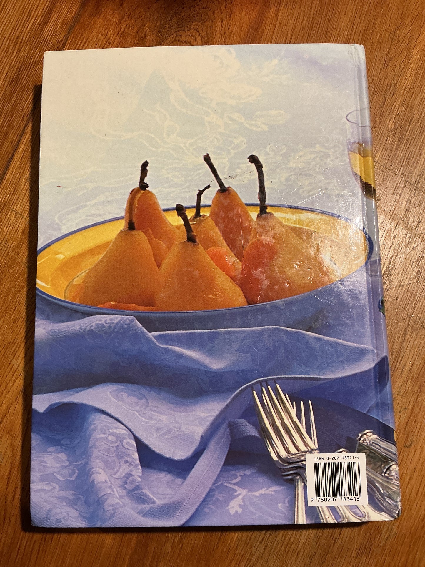 Margaret Fulton’s new cookbook: cooking for family and friends. Margaret Fulton. 1993.