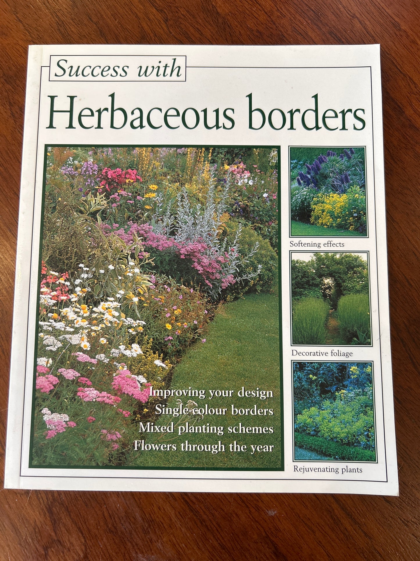 Success with herbaceous borders. Dorothee Waechter. 1998.