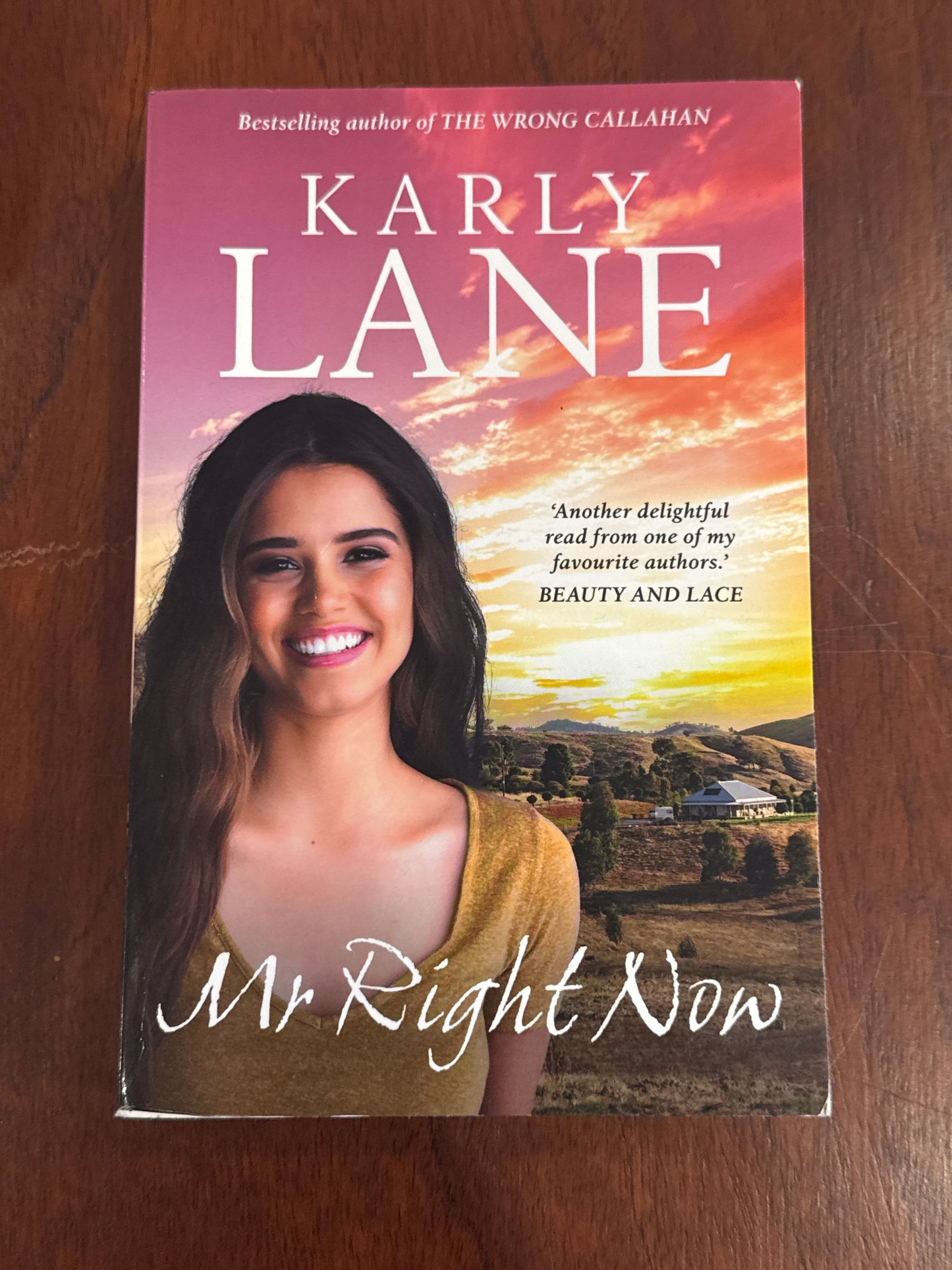 Mr right now. Karly Lane. 2020.