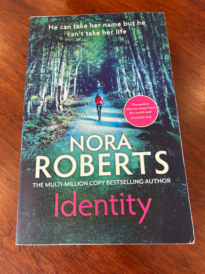 Identity. Nora Roberts. 2024.