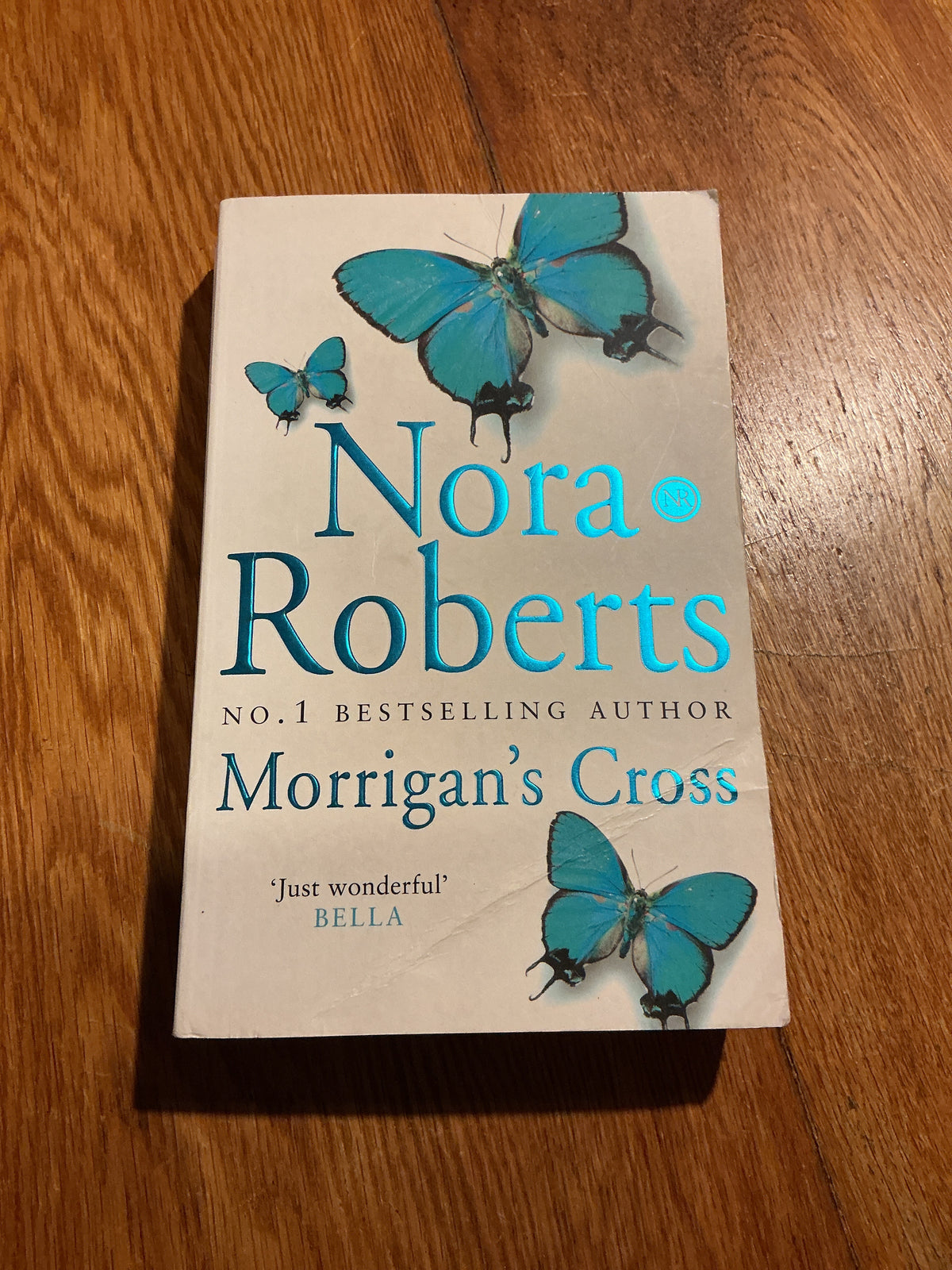 Morrigan’s Cross. Nora Roberts. 2006.