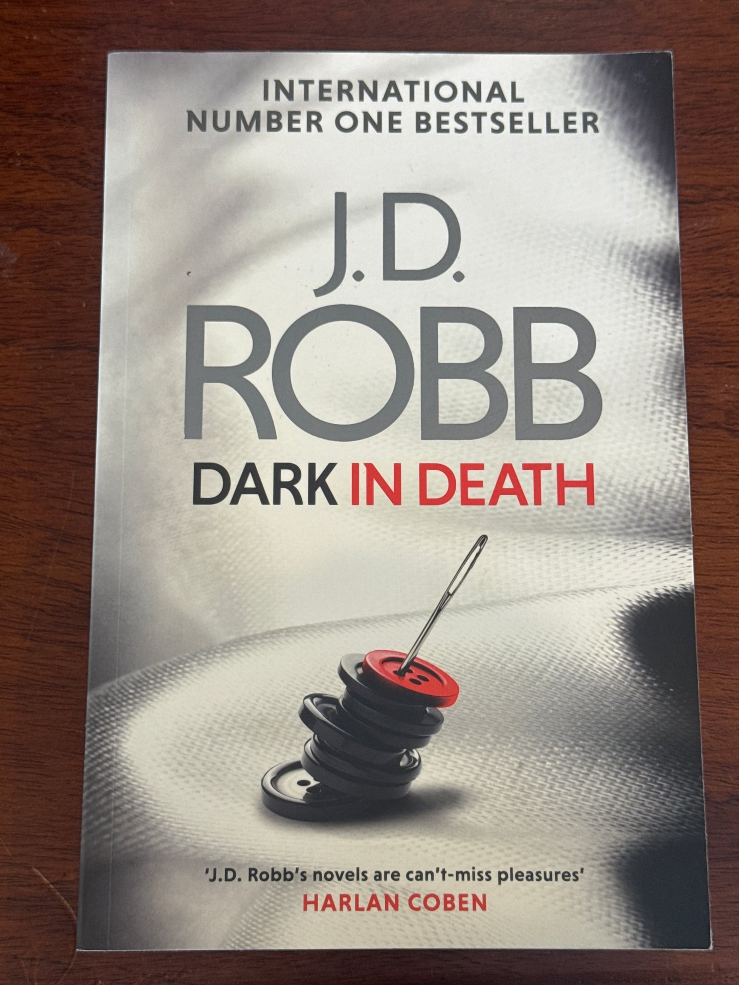 Dark in death. J. D. Robb. 2018.