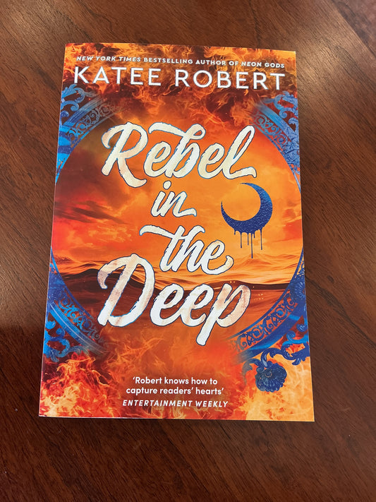 Rebel in the deep. Katee Robert. 2025.