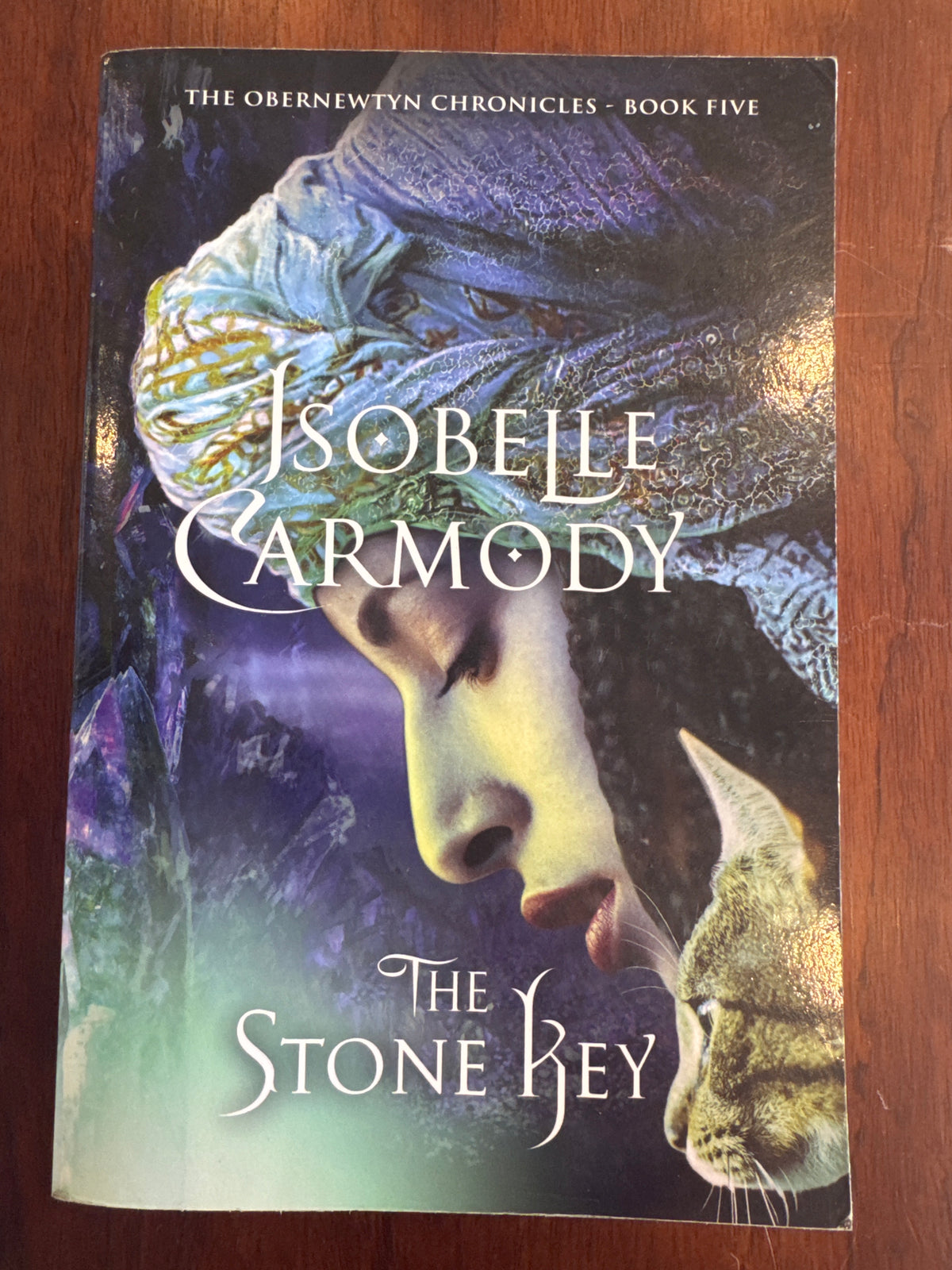 Stone key. Isobelle Carmody. 2009.