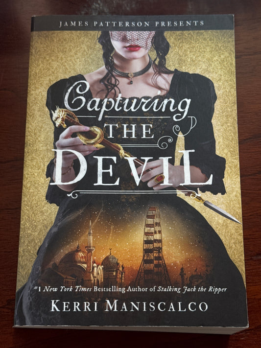 Capturing the Devil. Kerri Maniscalco. 2019.