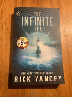 Infinite sea. Rick Yancey. 2014.