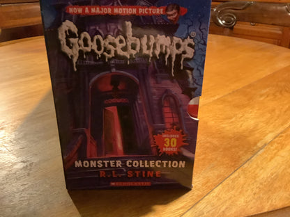 Goosebumps monster collection boxed set. R. L. Stine. [n. d.].