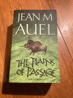 Plains of passage. Jean Auel. 2002.